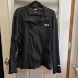 Black North Face men’s wind stopper jacket